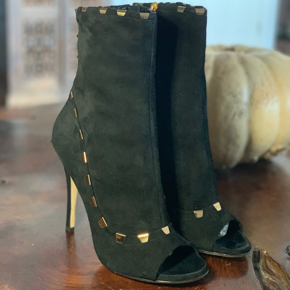 Beautiful Giuseppe Zanotti Heeled Peep Toe Boots